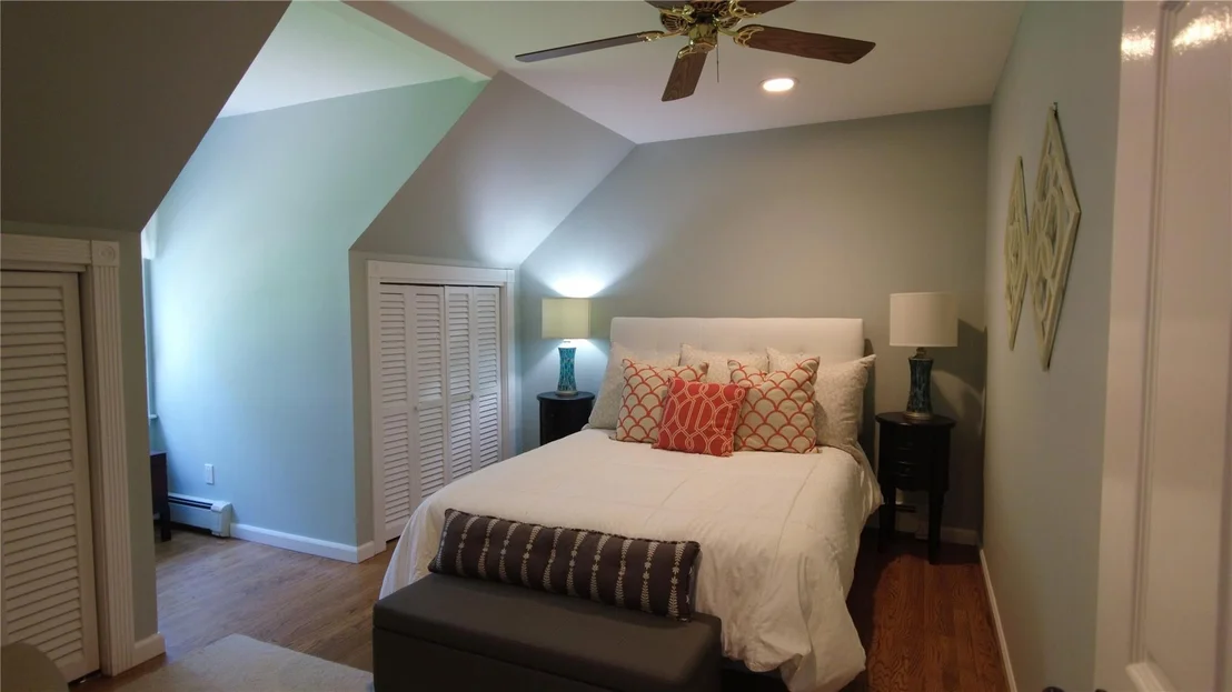 Photo of 9 Deerfield Drive