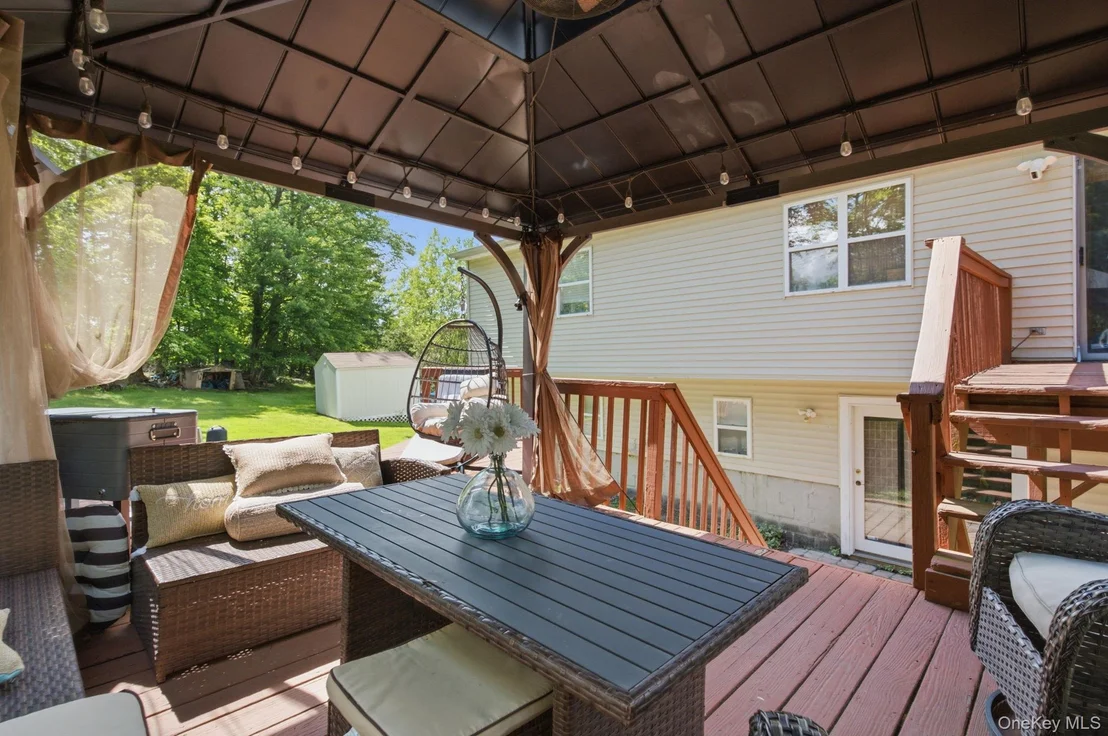 Photo of 17 Old Hemlock Drive