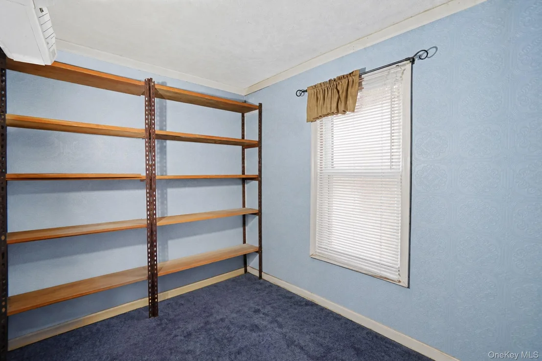 Photo of 85 Applegate Drive