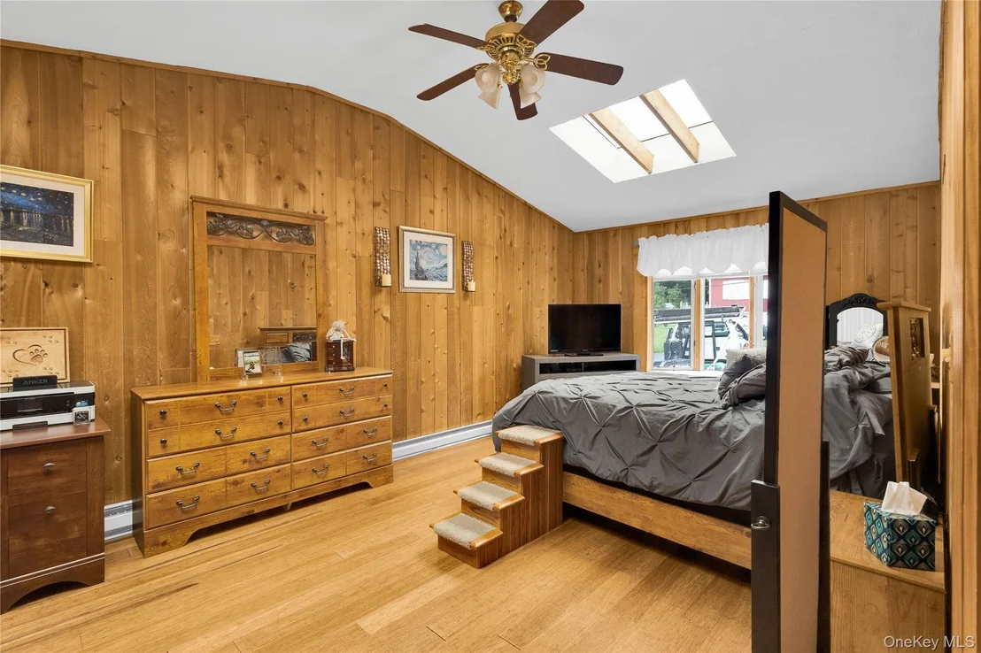 Photo of 44 Fairfax Road