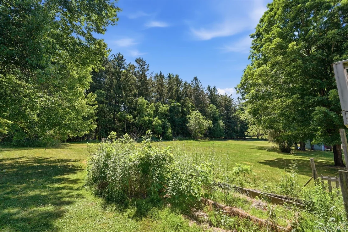 Photo of 122 River Road