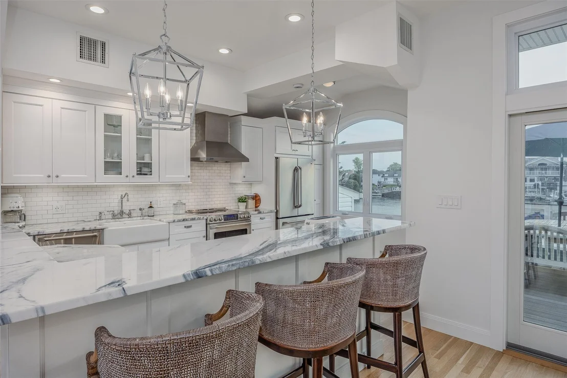 Photo of 2904 Harbor Road