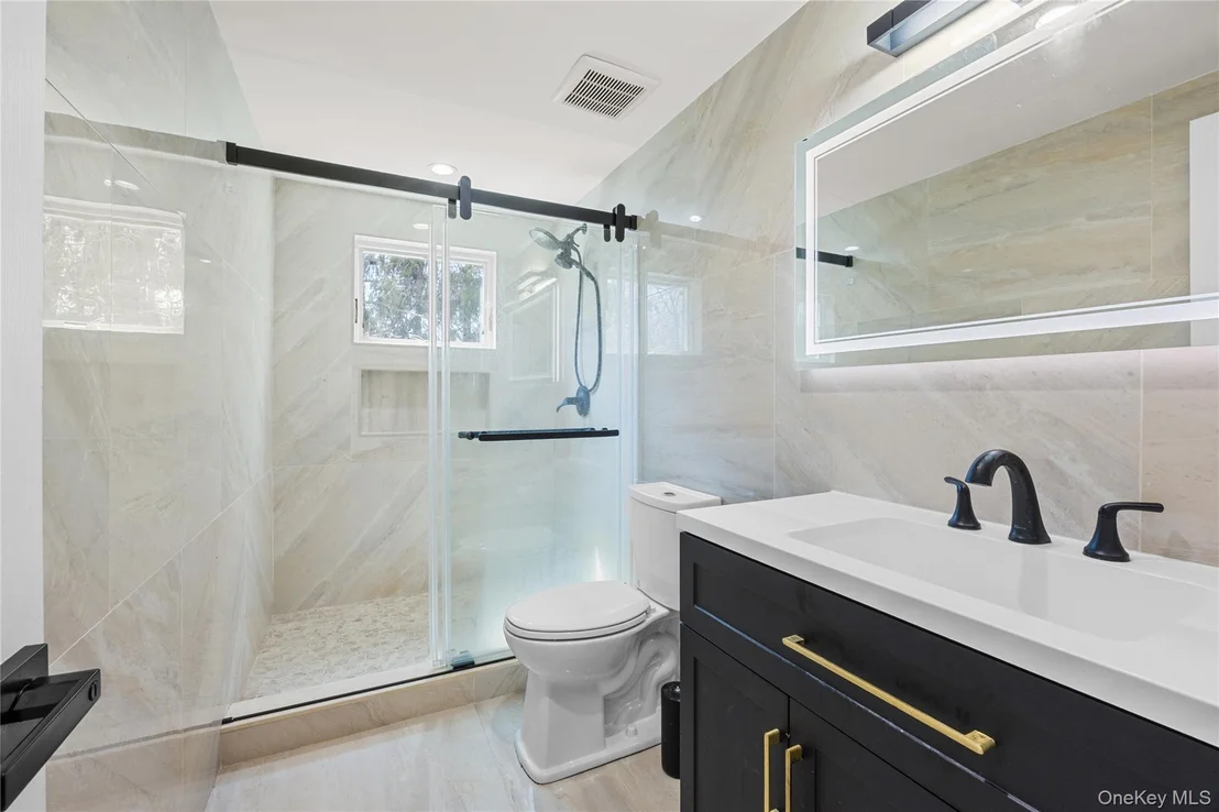 Photo of 2 Grove Avenue