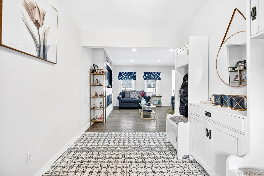 Photo of 53 Hazelton Road