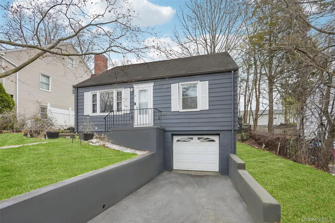Photo of 12 Highview Avenue