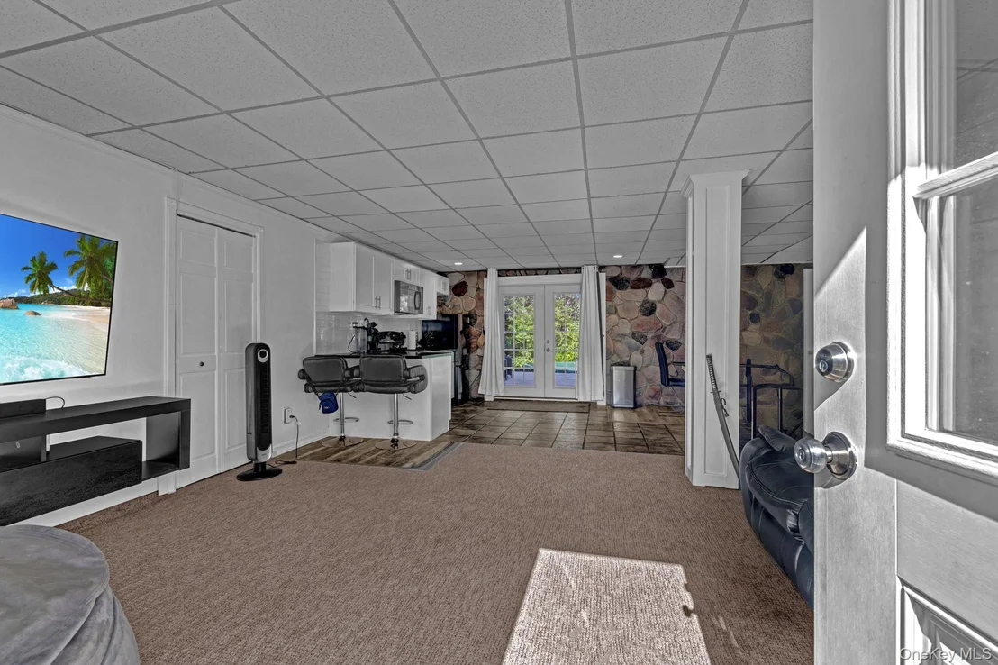 Photo of 128 Kentview Drive