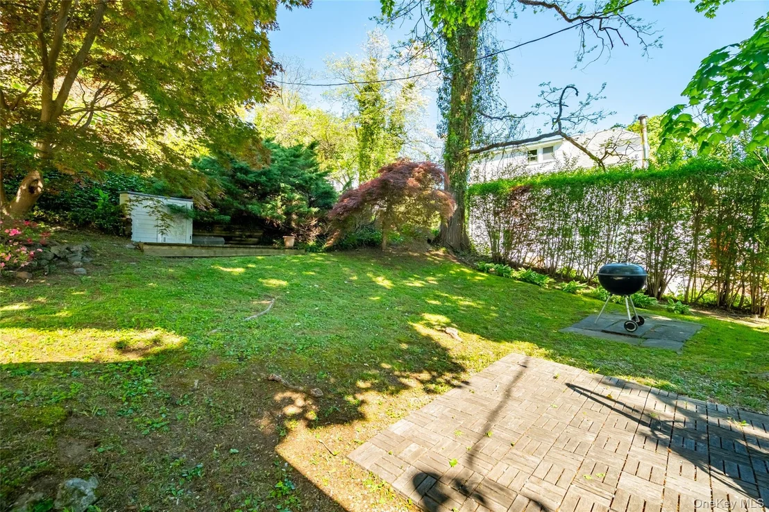 Photo of 25 Hillside Avenue