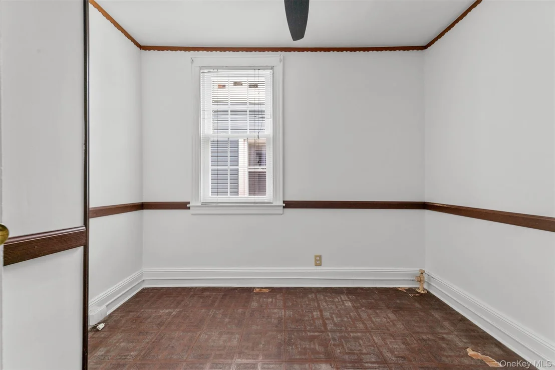 Photo of 6924 67th Pl