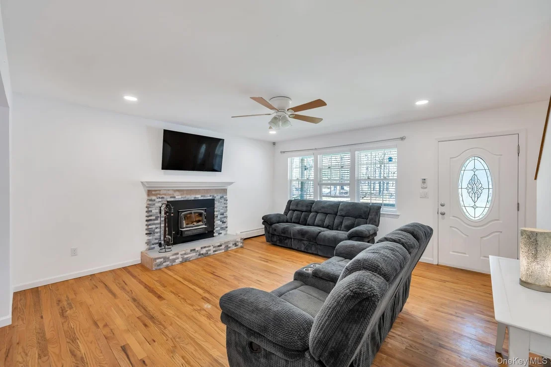 Photo of 343 Oak Avenue