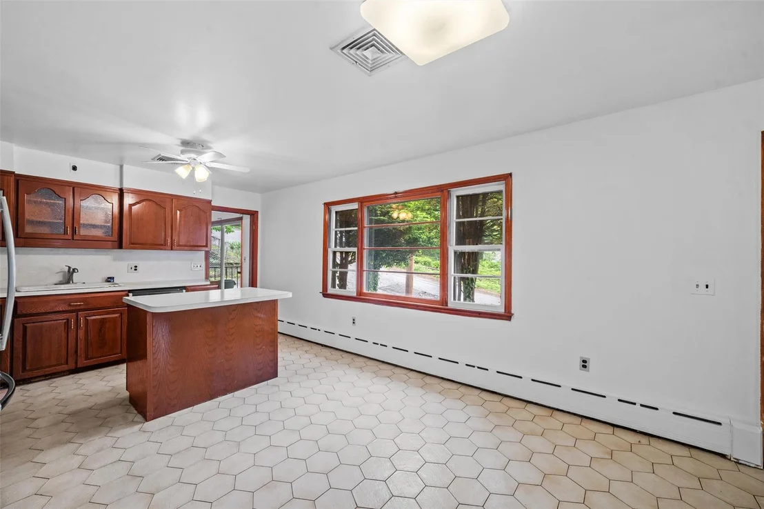 Photo of 420 Nelson Avenue