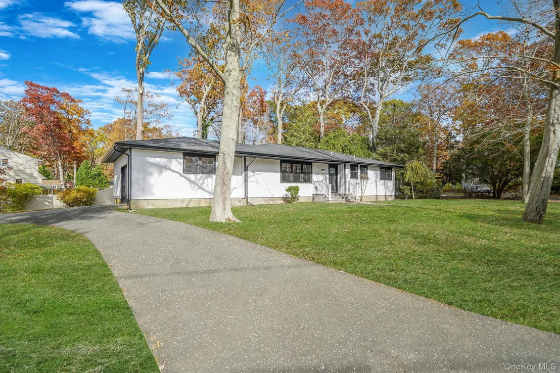 Photo of 780 Westview Drive