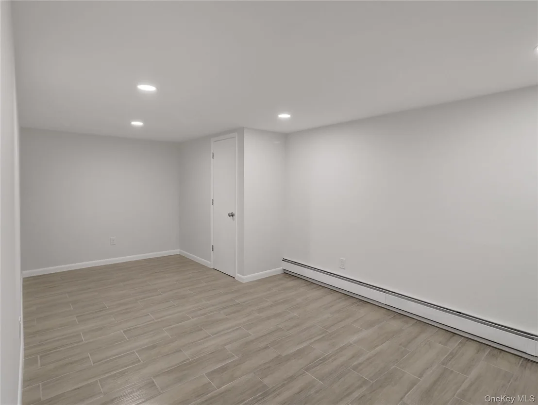 Photo of 27 Eldor Avenue