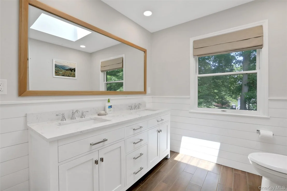 Photo of 8 White Pine Lane