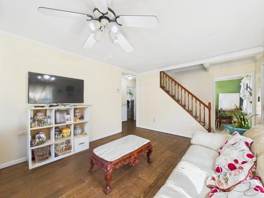 Photo of 335 Loring Road