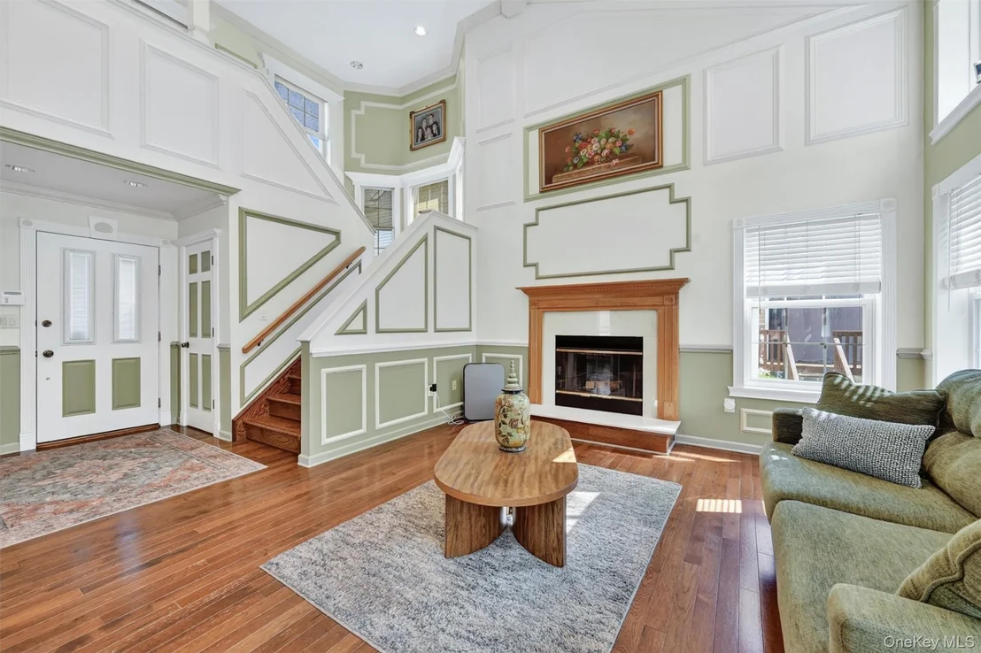 Photo of 20 Alexander Drive