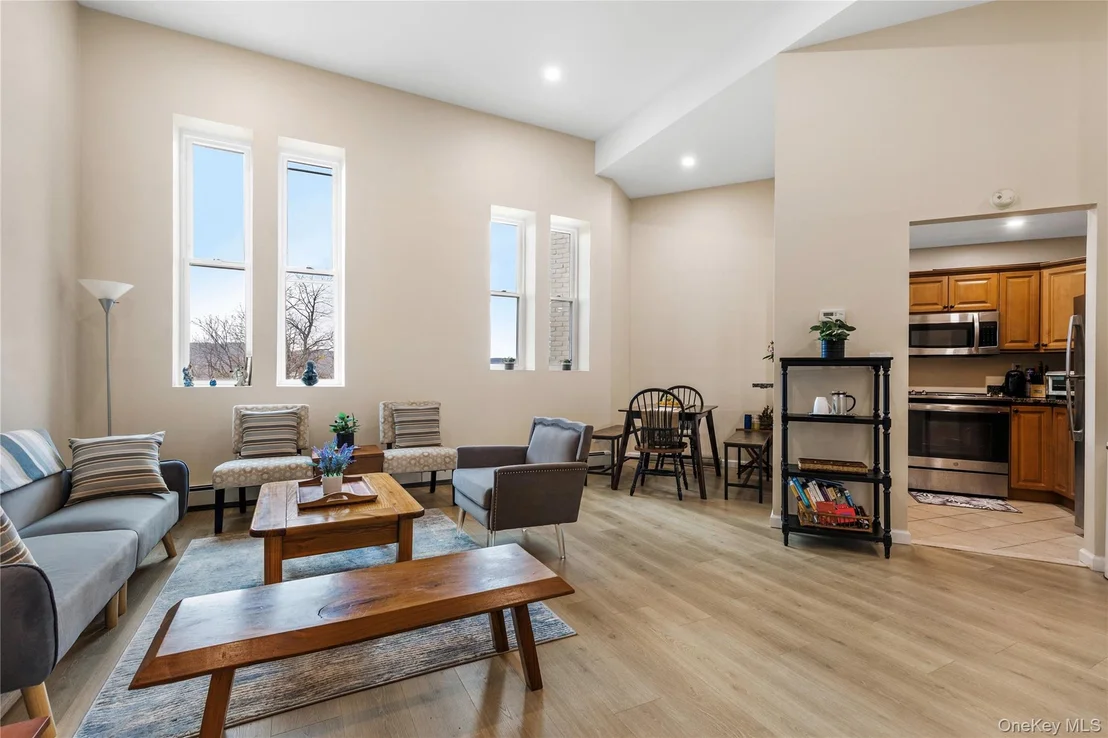 Photo of 16 Waterview Estate