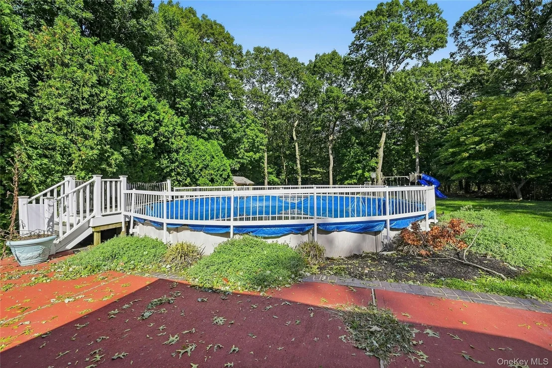 Photo of 82 Oakwood Drive