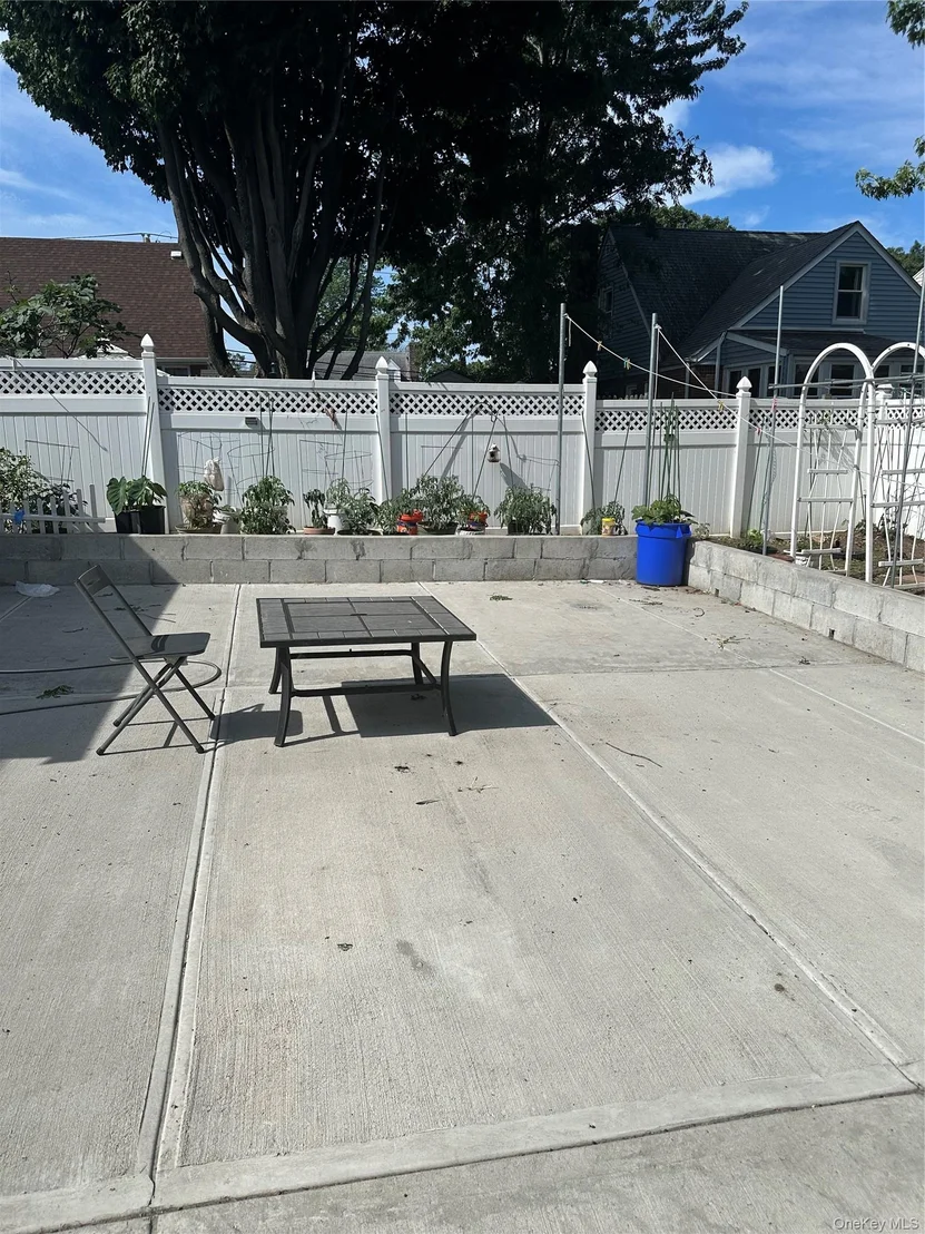 Photo of 90 Clearstream Avenue