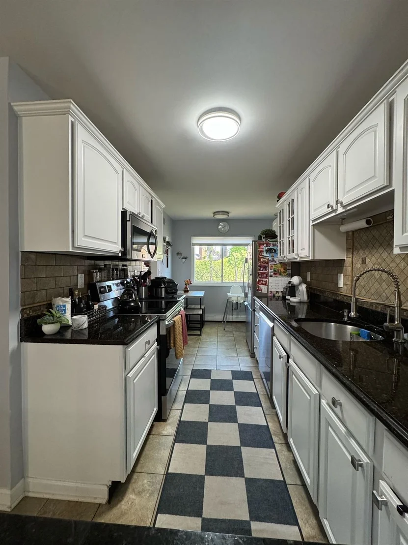 Photo of 81 Greenway Close