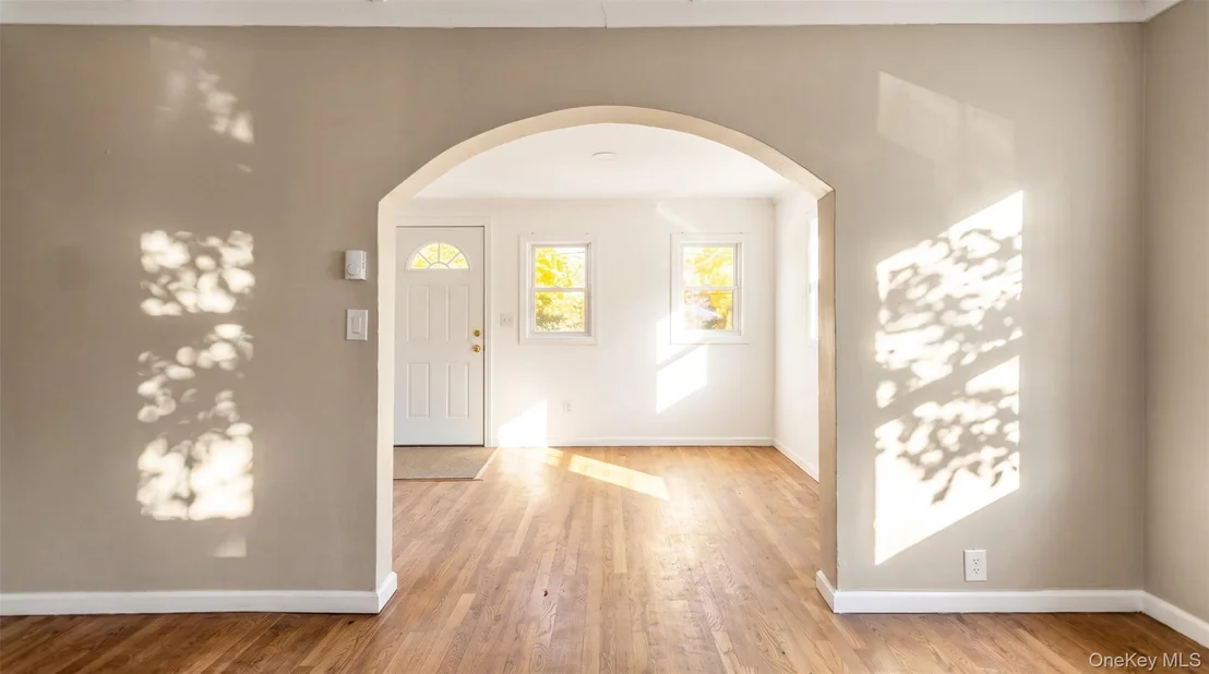 Photo of 82 Adirondack Drive