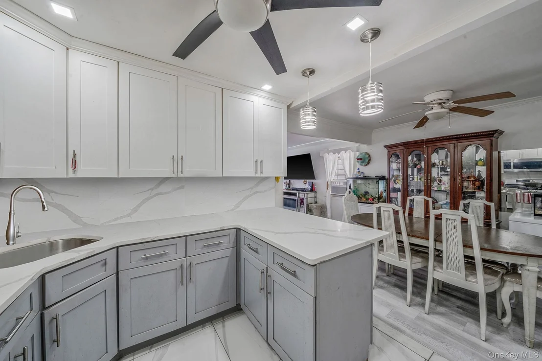 Photo of 86 Clearstream Avenue