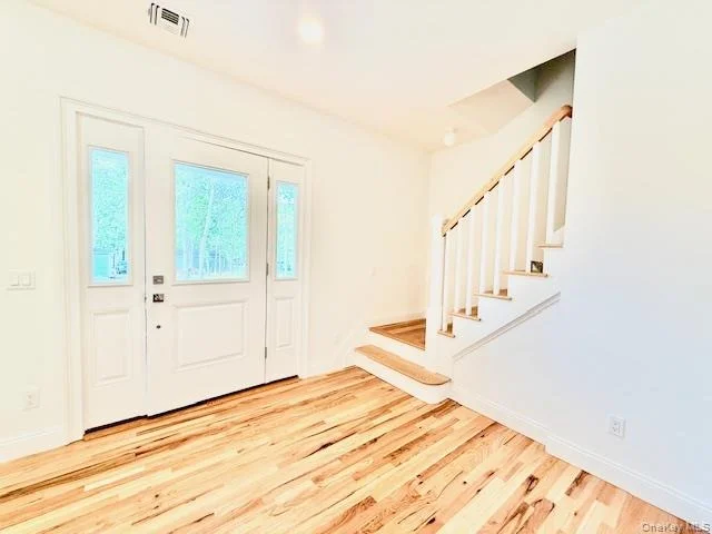 Photo of 120 River Road