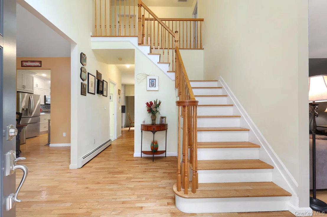 Photo of 320 White Bridge Road