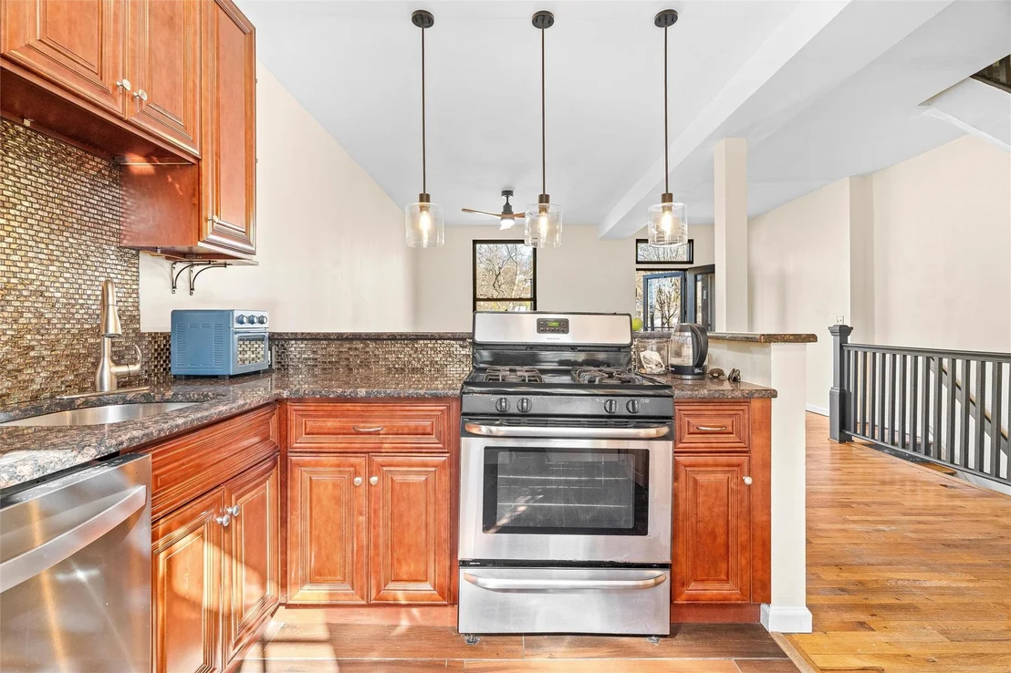 Photo of 1624 Park Street