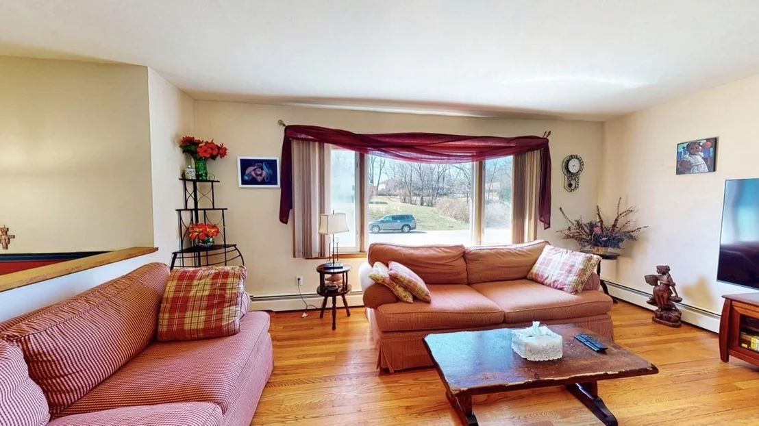 Photo of 27 Hilltop Drive