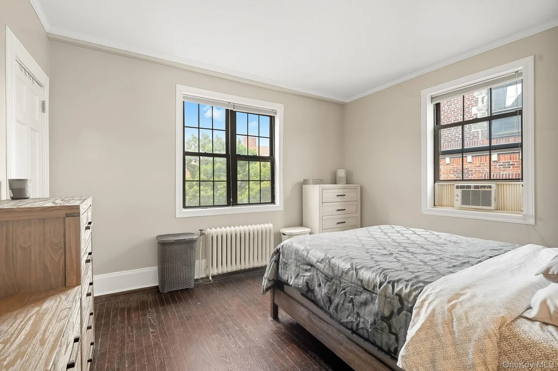 Photo of Unit 5A at 830 Bronx River Road