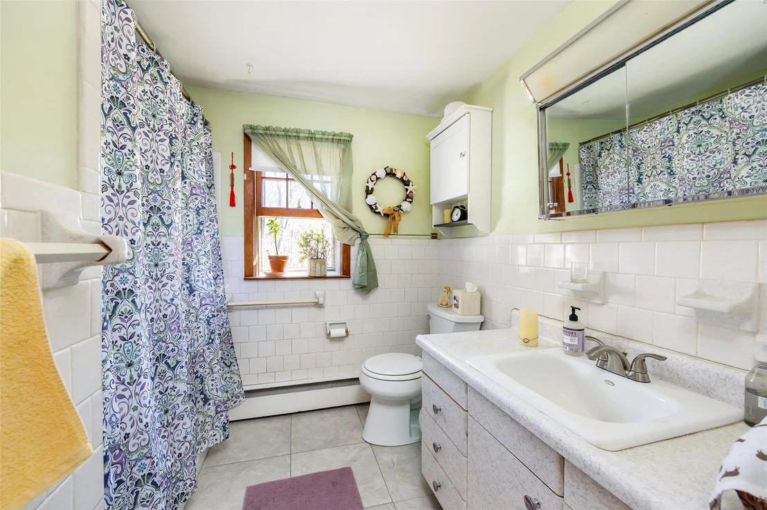 Photo of 12 Lawrence Road