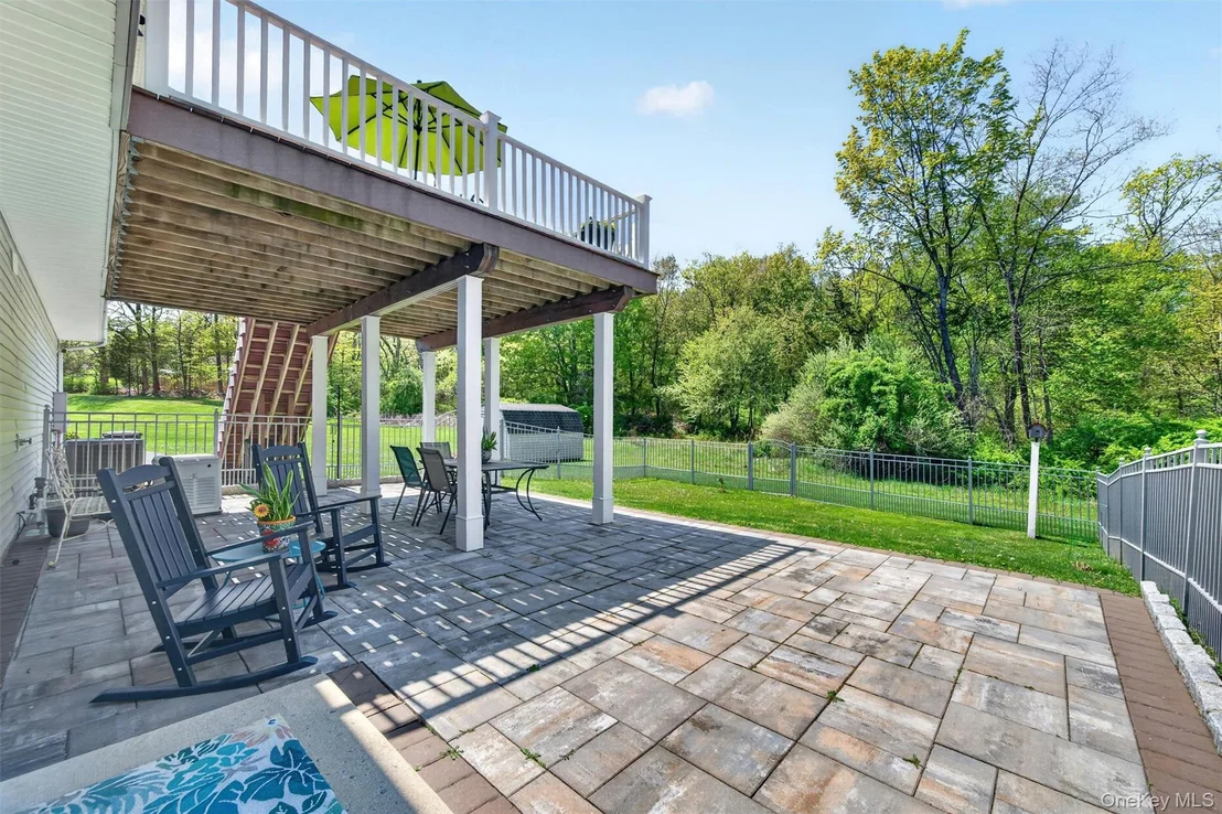 Photo of 7 Deangelis Drive