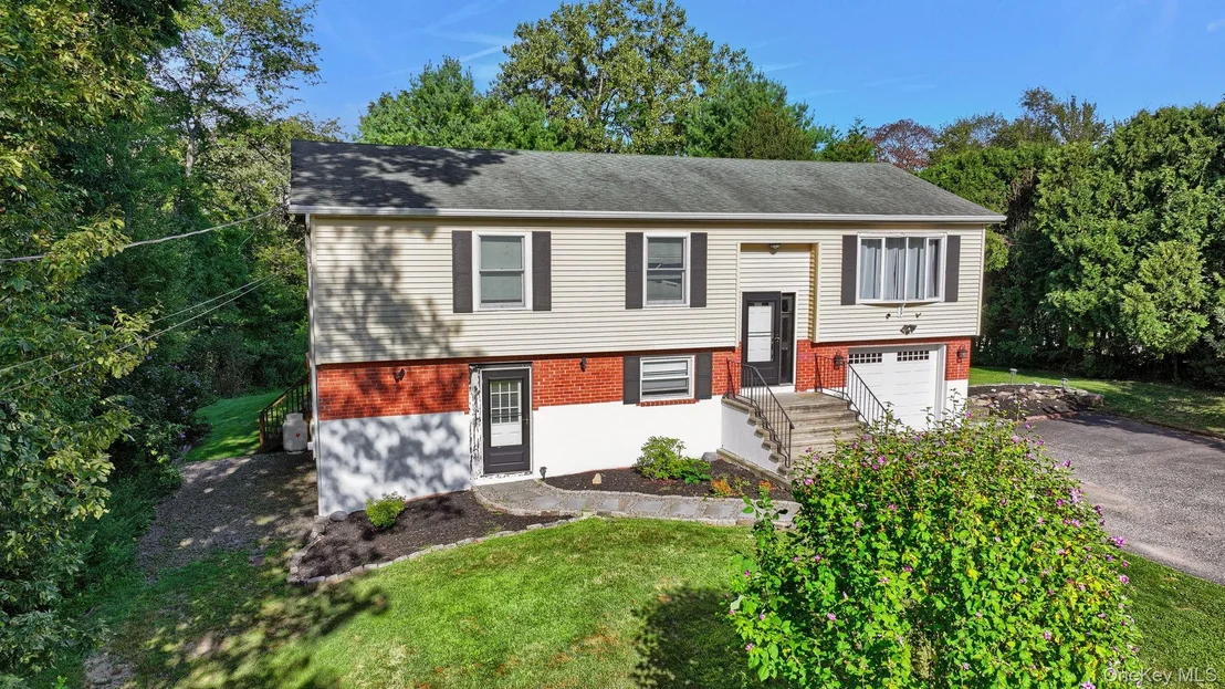Photo of 128 Kentview Drive
