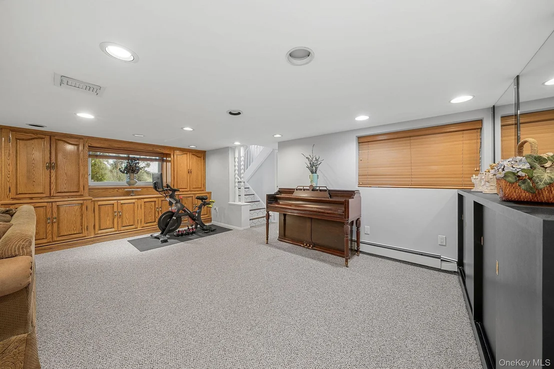 Photo of 1 Cortland Avenue