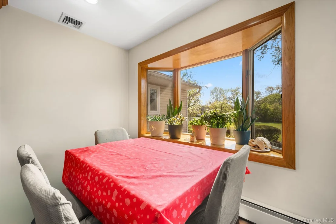 Photo of 150 Roxton Road