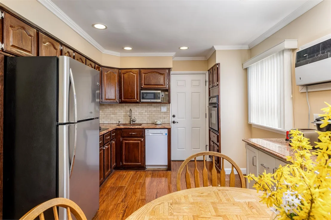 Photo of 3783 Harbor Boulevard