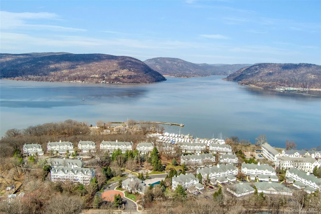 Photo of 614 Viewpoint Terrace