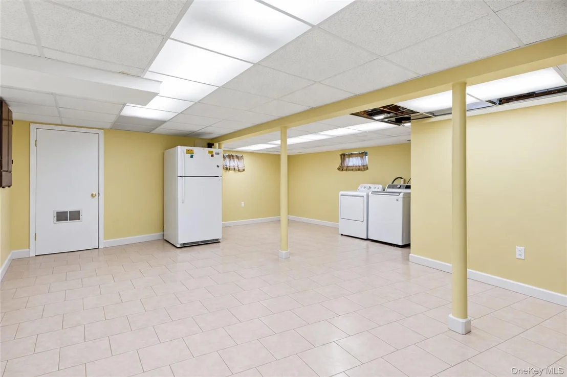 Photo of 1691 Ivanhoe Drive