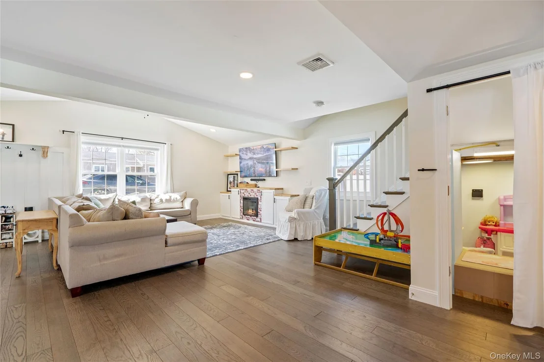Photo of 107 Newman Street