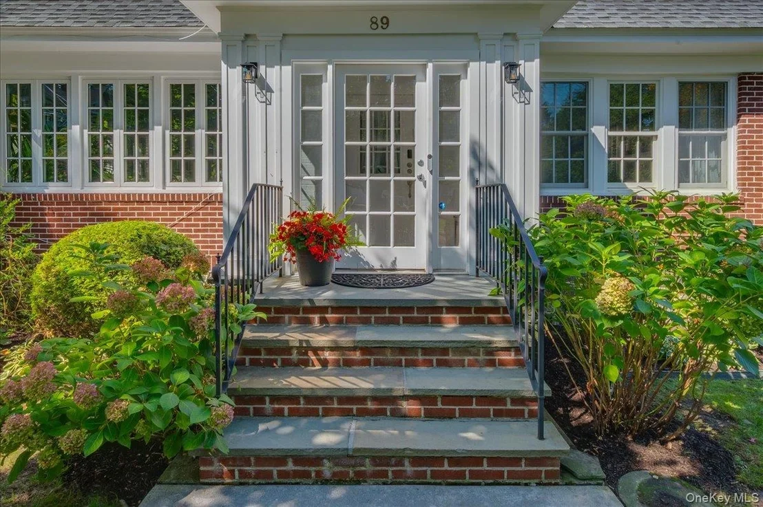 Photo of 89 Young Avenue