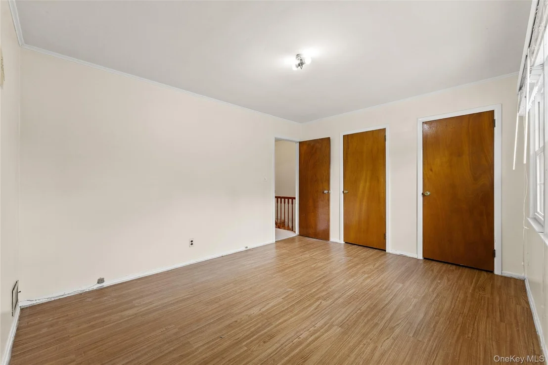 Photo of 142-10 Oak Avenue