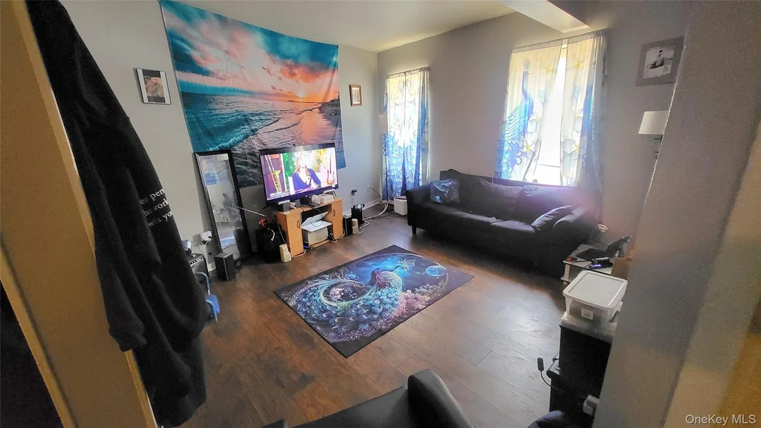 Photo of 164 Thompson Street