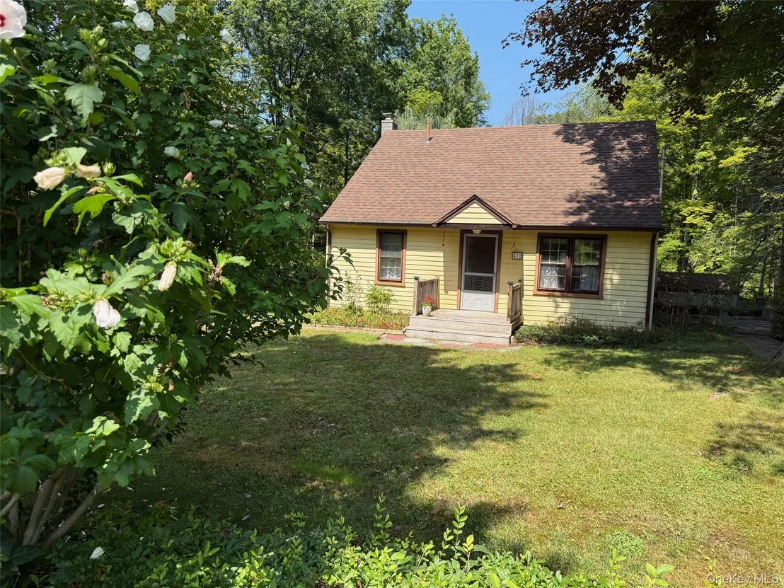 Photo of 472 Doodletown Road
