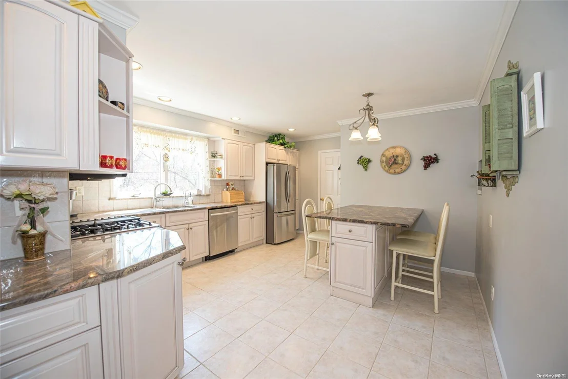 Photo of 255 Bow Drive