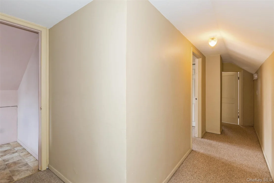 Photo of 23 S Summit Avenue