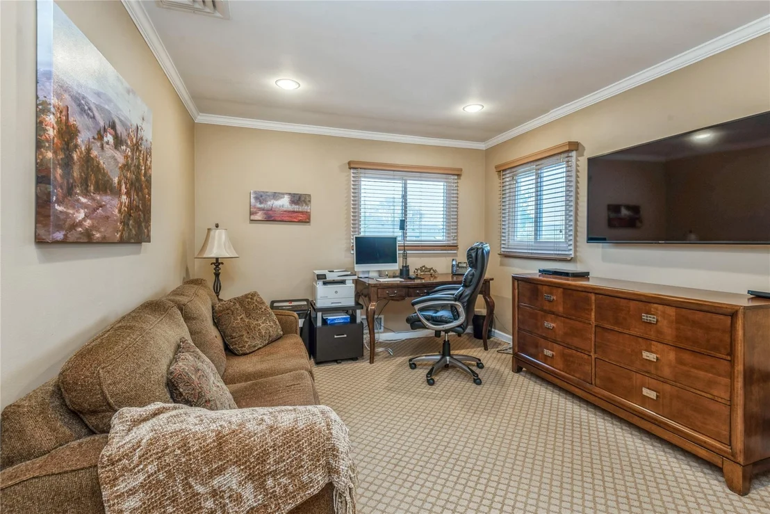 Photo of 3 Schuyler Drive