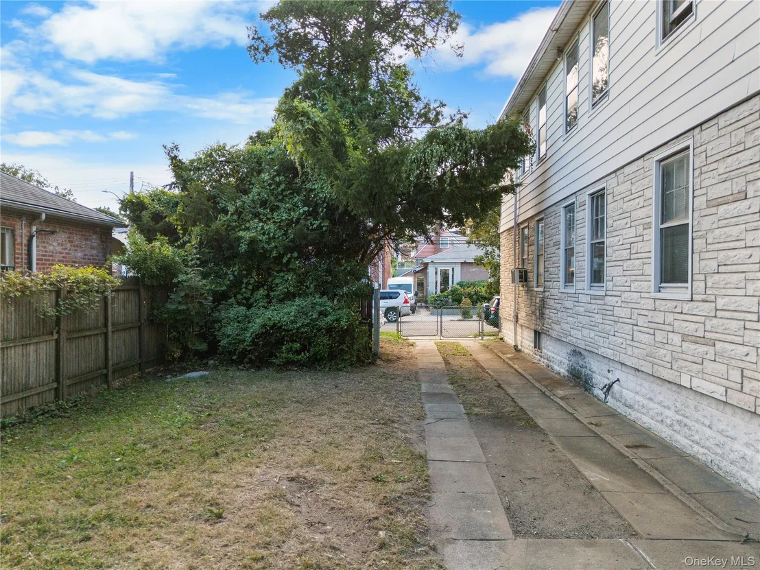 Photo of 45-11 157th Street