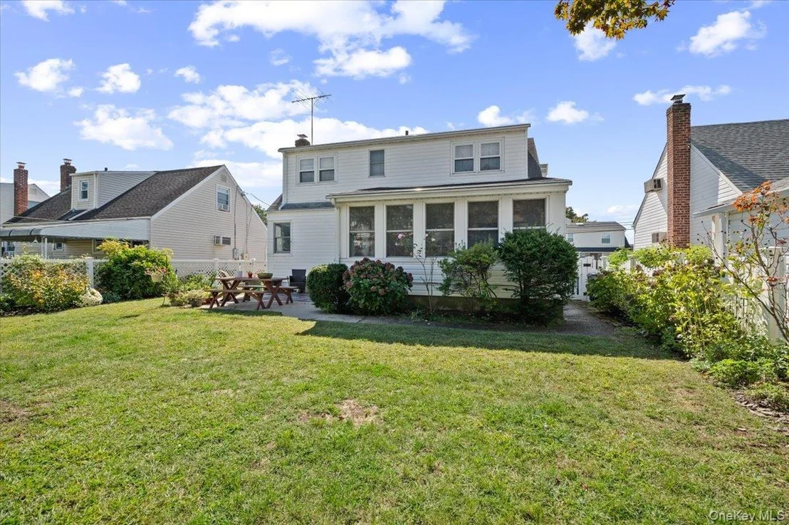Photo of 34 Audrey Avenue