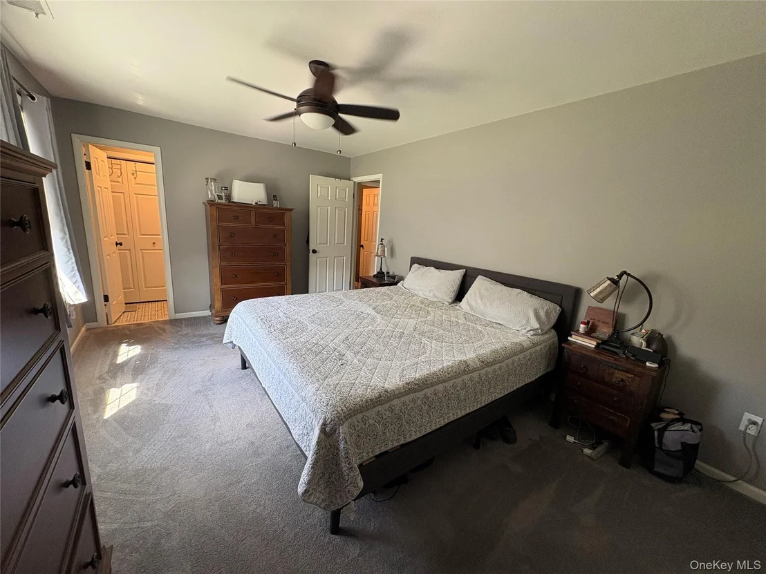 Photo of Unit E at 600 Commons Way
