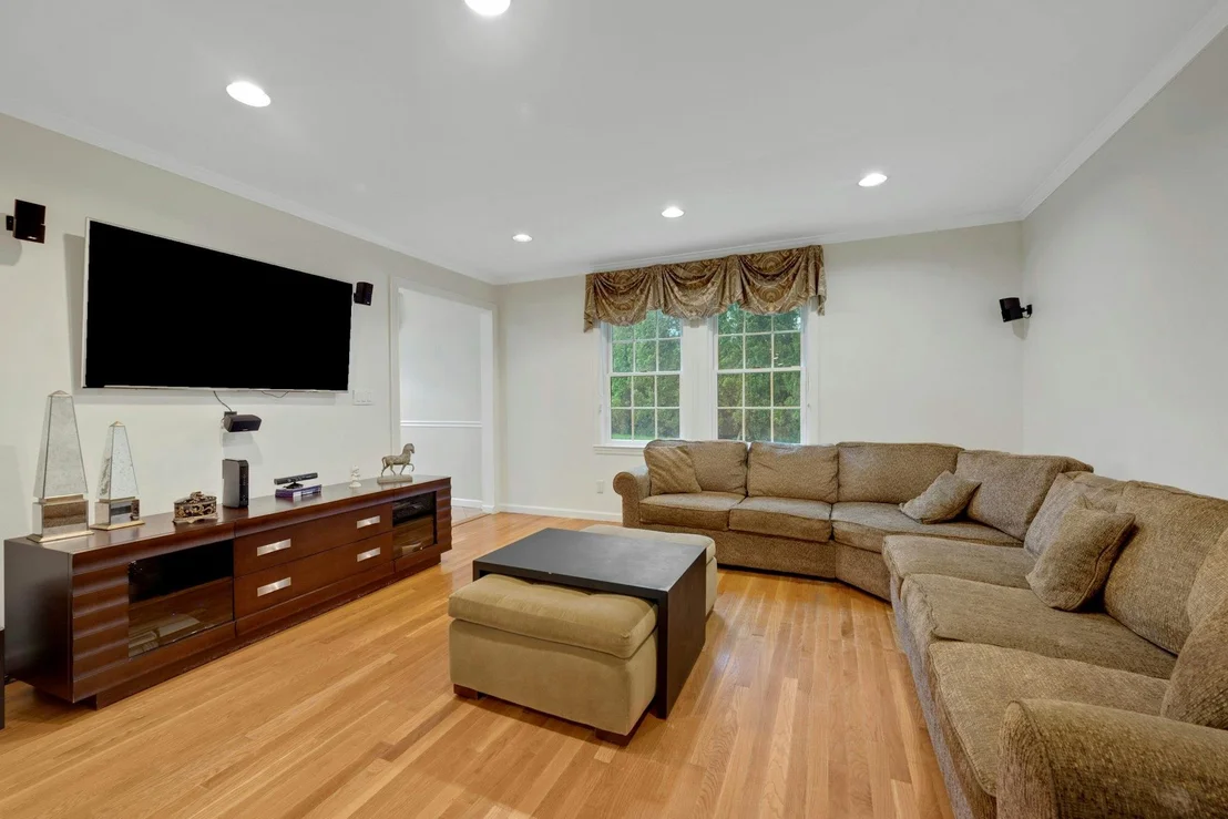 Photo of 4 Longview Drive